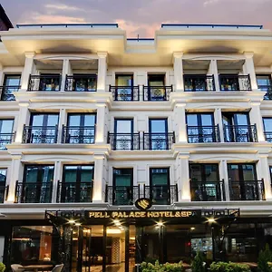 Pell Palace & Κωνσταντινούπολη